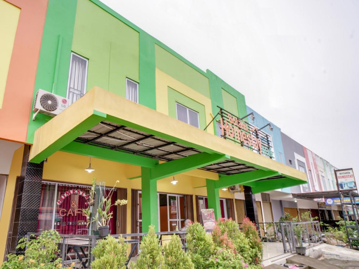 Oyo 90024 Botania Homestay & Cafe Nongsa Ngoại thất bức ảnh