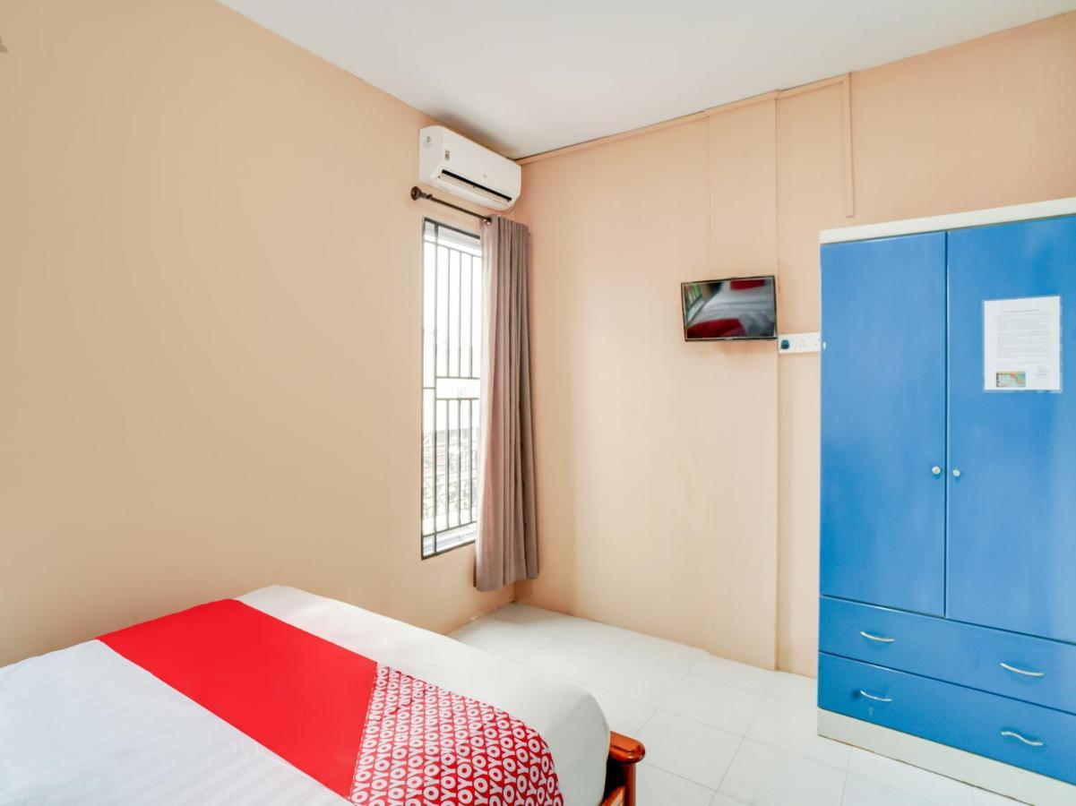 Oyo 90024 Botania Homestay & Cafe Nongsa Ngoại thất bức ảnh
